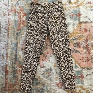 Kyodan cheetah print leggings, size M, excellent
